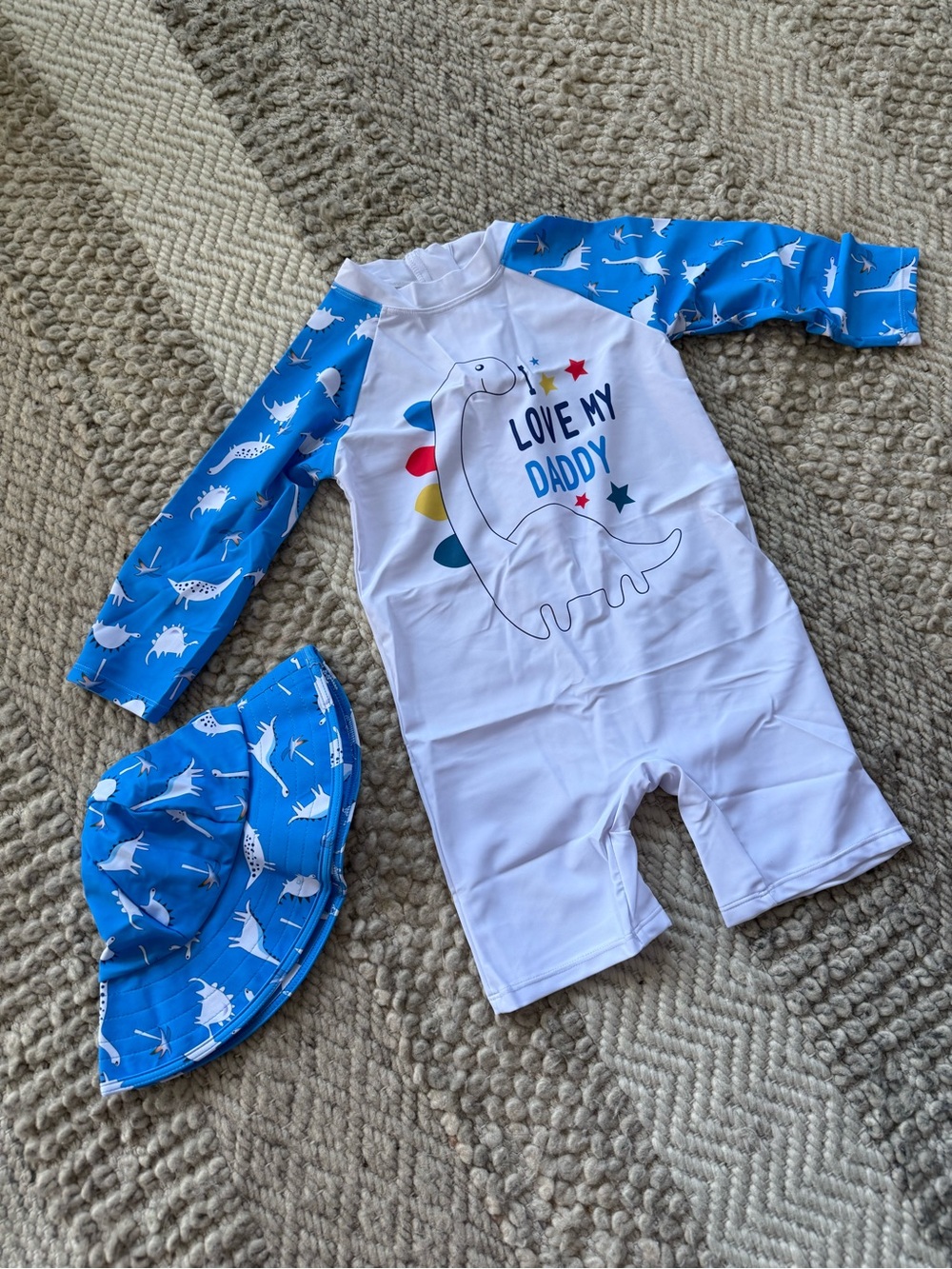 White & Blue 'I Love My Daddy' Dinosaur Rashguard Swim 2pc hat 6/7 yrs